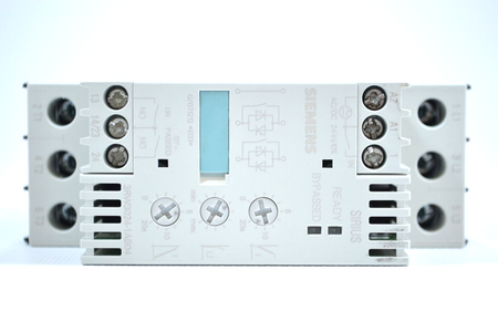 Siemens 3RW3024-1AB04 | 3RW3 024-1AB04 SIRIUS Soft Starter