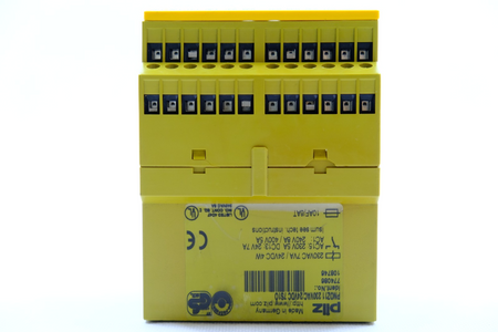 Pilz PNOZ 11 230VAC/24VDC 7s 10 (774086) Przekaźnik bezpieczeństwa, Safety relay