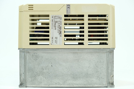 Omron 3G3XV-AB007-CE Sysdrive Frequenzumrichter