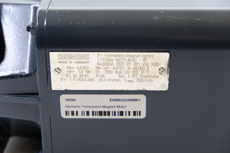 Siemens 1FT5066-1AC71-4EA0 + 6FX2001-2AB00 Servomotor AC Feed Drive Servo Motor