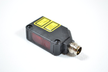 Omron E3Z-LL86 Photoelectric Sensor