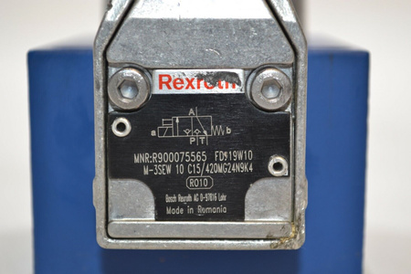 Rexroth M-3SEW10C15/420MG24N9K4 R900075565 Directional seated valve with solenoid actuation