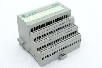 Allen Bradley 1794-OB16 + 1794-TB3 SER ser. A Moduł wyjść Output Module
