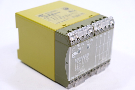 Pilz PNOZ 1 3S/1Ö (475695) Safety relay