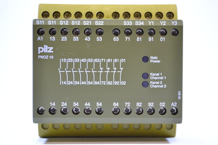 Pilz PNOZ 10 6S/4Ö  (774009) Sicherheitsrelais