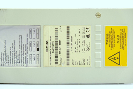 Siemens 6SE7021-8EB61 + CUVC + SCB2 + T300 es:A Simovert Masterdrives Konwerter