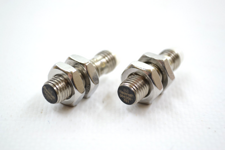 Rexroth 3842551761 M8x30 Satz mit 2 Näherungssensoren