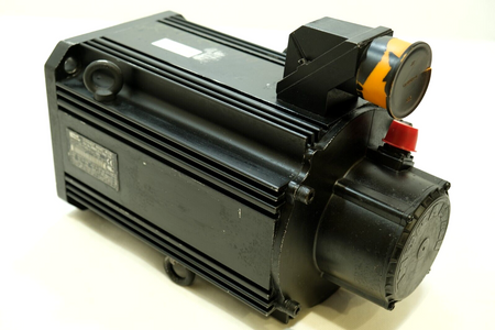 Rexroth Indramat MKD112B-048-KG1-BN PERMANENT MAGNET MOTOR Servomotor