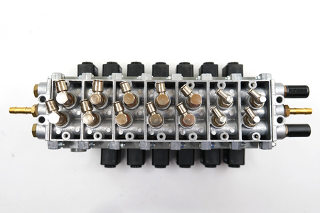 Bosch 0 820 024 026 + 6 x 0 820 024 502 Ventilinsel Valve terminal