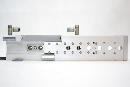 Festo SLT-10-80-P-A (170559) Mini siłownik suwakowy + 2 Czujniki zbliżeniowe IFM