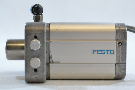 Festo STAF-32-20-P-A 164890 Stopper cylinder + 2 x 574337 Proximity sensors