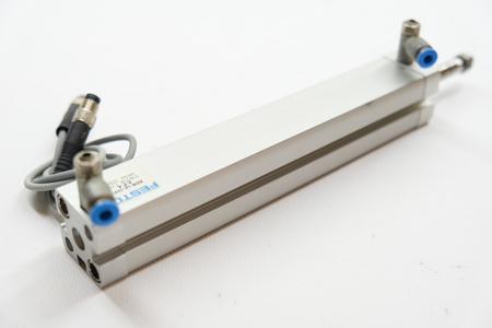 Festo ADN-16-150-A-P-A (536218) Compact cylinder + 2 proximity sensors