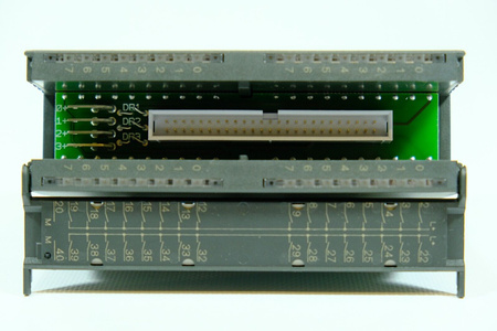 Siemens 6ES7 321-1BL00-0AA0 | 6ES7321-1BL00-0AA0 SIMATIC S7-300 Cyfrowy moduł wejściowy