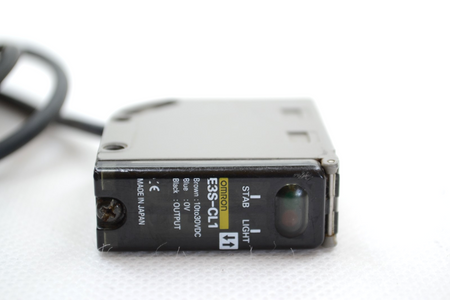 Omron E3S-CL1 Photoelectric Sensor