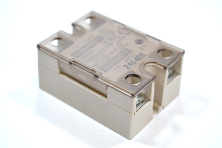 Omron G3NA-D210B-UTU Solid State Relay SSR  Przekaźnik półprzewodnikowy