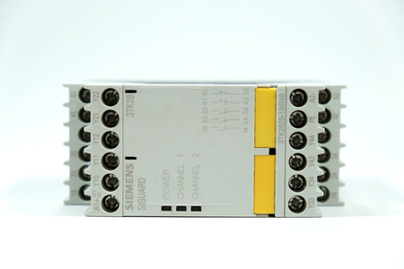 Siemens 3TK2825-1BB40 Siguard Sicherheitsrelais