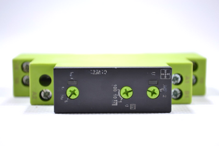 Tele Controls E1ZM1012-240VAC/DC Przekaźnik czasowy