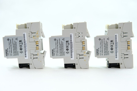 Siemens TXS1.EF10 Busansschlussmodul BUS Connection Module Satz mit 3 Stück