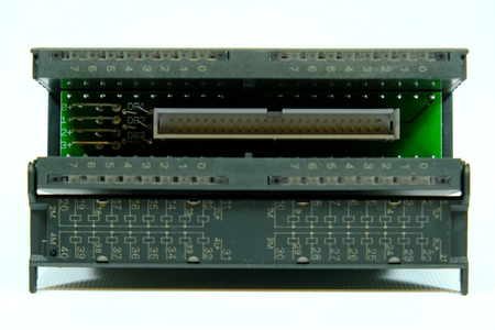 Siemens 6ES7 322-1BL00-0AA0 | 6ES7322-1BL00-0AA0 SIMATIC S7-300 Digitalausgabe