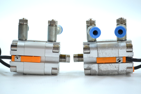 Festo ADVU-16-5-P-A (156507) Set of 2 compact cylinders with sensors