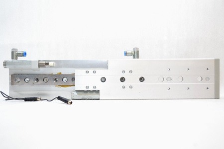 Festo SLT-20-150-A-CC-B (197908) Mini Slide Cylinder + 2 x Näherungssensoren