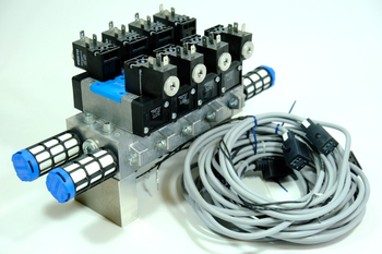 Festo VDMA 24345-C-1 + MFH-5/3G-D-1-C Solenoid valve x 4 units