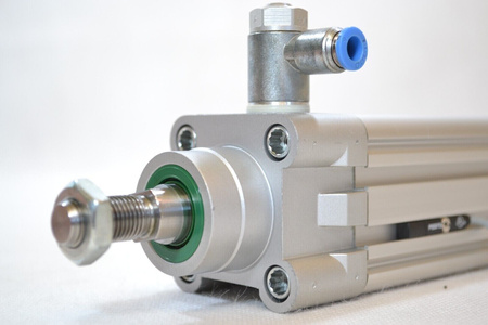 Festo DNC-40-125-PPV-A (163342) ISO cylinder + proximity sensor