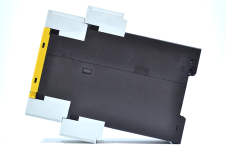 Siemens 3TK2830-1CB30 | 3TK2 830-1CB30 SIRIUS Safety relay x 3 units