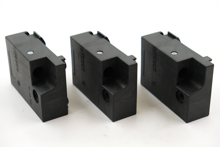 Bosch PA66-GF10-CF10 - 3 842 530 309 Zestaw 3 uchwytów czujnika