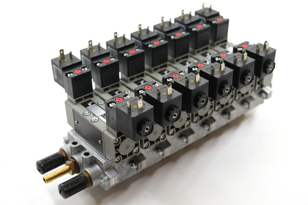 Bosch 0 820 024 026 + 6 x 0 820 024 502 Ventilinsel Valve terminal