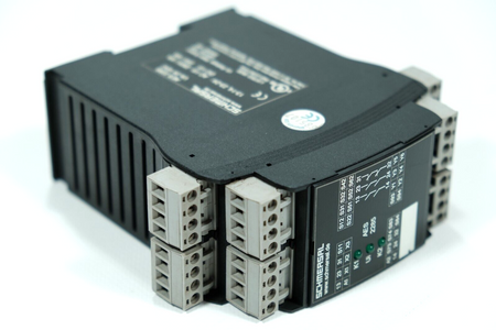 Schmersal AES 2285 Safety Relay