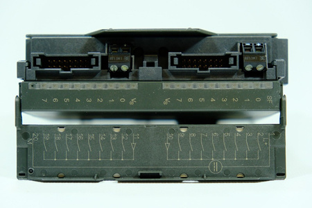 Siemens 6ES7 321-7BH01-0AB0 | 6ES7321-7BH01-0AB0 SIMATIC S7-300 Digitaleingabe