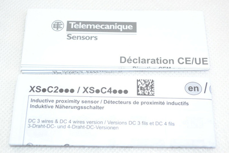 Telemecanique XS8C4A1PCM12 Inductive proximity sensor NEW!