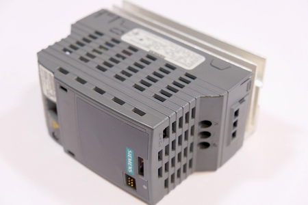 Siemens 6SE6410-2UB11-2AA0 Micromaster 410 Frequenzumrichter