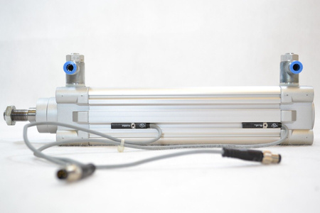 Festo DNC-40-125-PPV-A (163342) ISO cylinder + proximity sensor