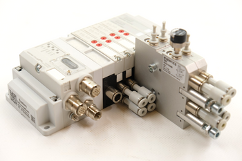 Aventics PLC: 42 R480796724 x 1 + AES-D-BC-ECAT R412018225 Pneumatic system