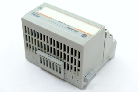 Allen Bradley 1794-OA16 + 1794-TB3 SER ser. A Output Module