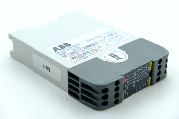 ABB 2TLA010033R0000 Sicherheitsrelais