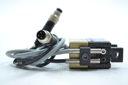 SCHUNK MPG 32 (340011) Small parts gripper with 2 sensors