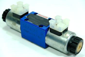 Rexroth 4WE6J62/EG24N9K4 Wegeventil Directional Valve