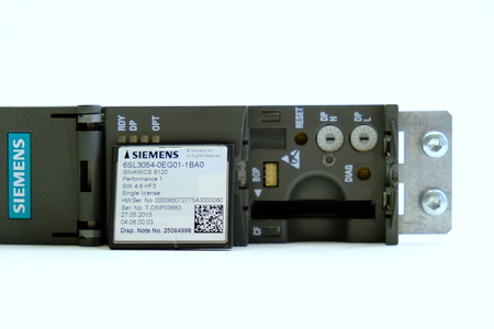 Siemens 6SL3040-1MA00-0AA0 Sinamics Control Unit + 6SL3054-0EG01-1BA0 CompactFlash