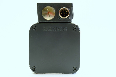 Siemens 1FT5064-0AF01-2-Z Z=K18, K93 Servo Motor AC Feed Motor