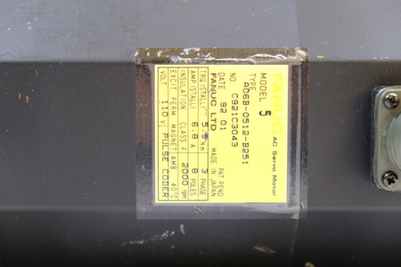 Fanuc A06B-0512-B251 Servo Motor Serwomotor Model 5