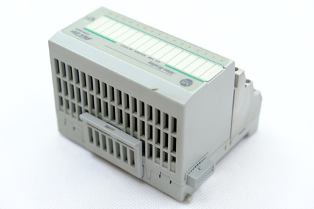 Allen Bradley 1794-OB16 + 1794-TB3 SER ser. A Output Module