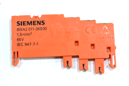 Siemens 8WA2 011-1DG20; -3KE11; -2DG40 690V; -2DG20 800V x 127 pcs. Terminal blocks