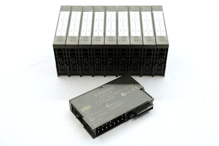 Siemens 6ES7131-4BD01-0AA0 SIMATIC DP Moduły elektroniczne dla ET 200S x 10 sztuk