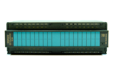 Siemens 6ES7 322-1BL00-0AA0 | 6ES7322-1BL00-0AA0 SIMATIC S7-300 Digitalausgabe