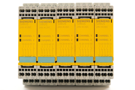 Siemens 3TK2830-2CB30 SIRIUS Safety relay x 5 units