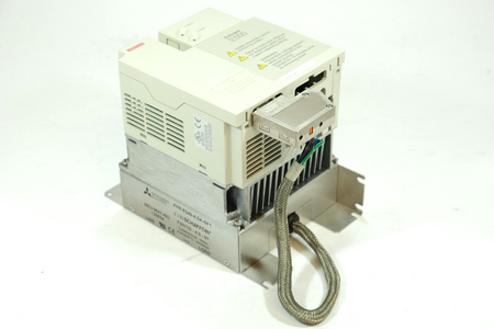 Mitsubishi FR-E540-0.4K-EC + FFR-E540-4,5A-SF1 Frequenzumrichter