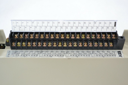 ABB Procontic 07 AB 61 R1 / GJV 30 743 61 R1 Output Module